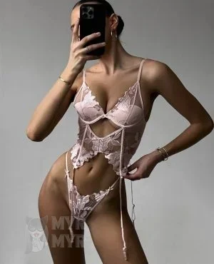 Арина, эротический массаж