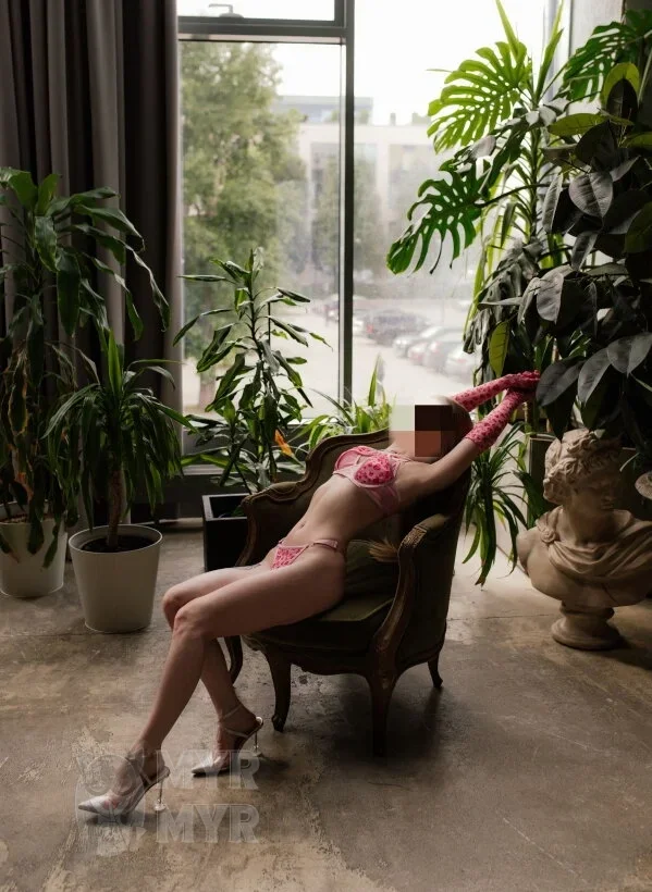 Хлоя, эротический массаж